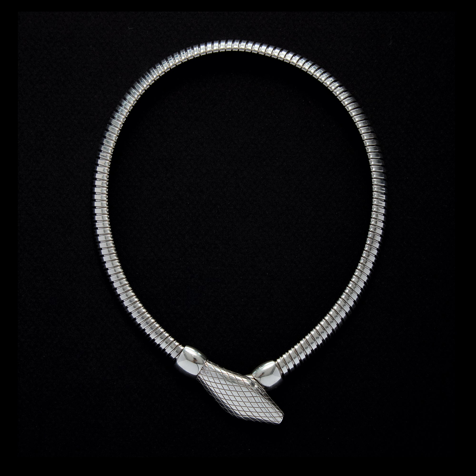 Wyld Serpente Silver with diamond pave