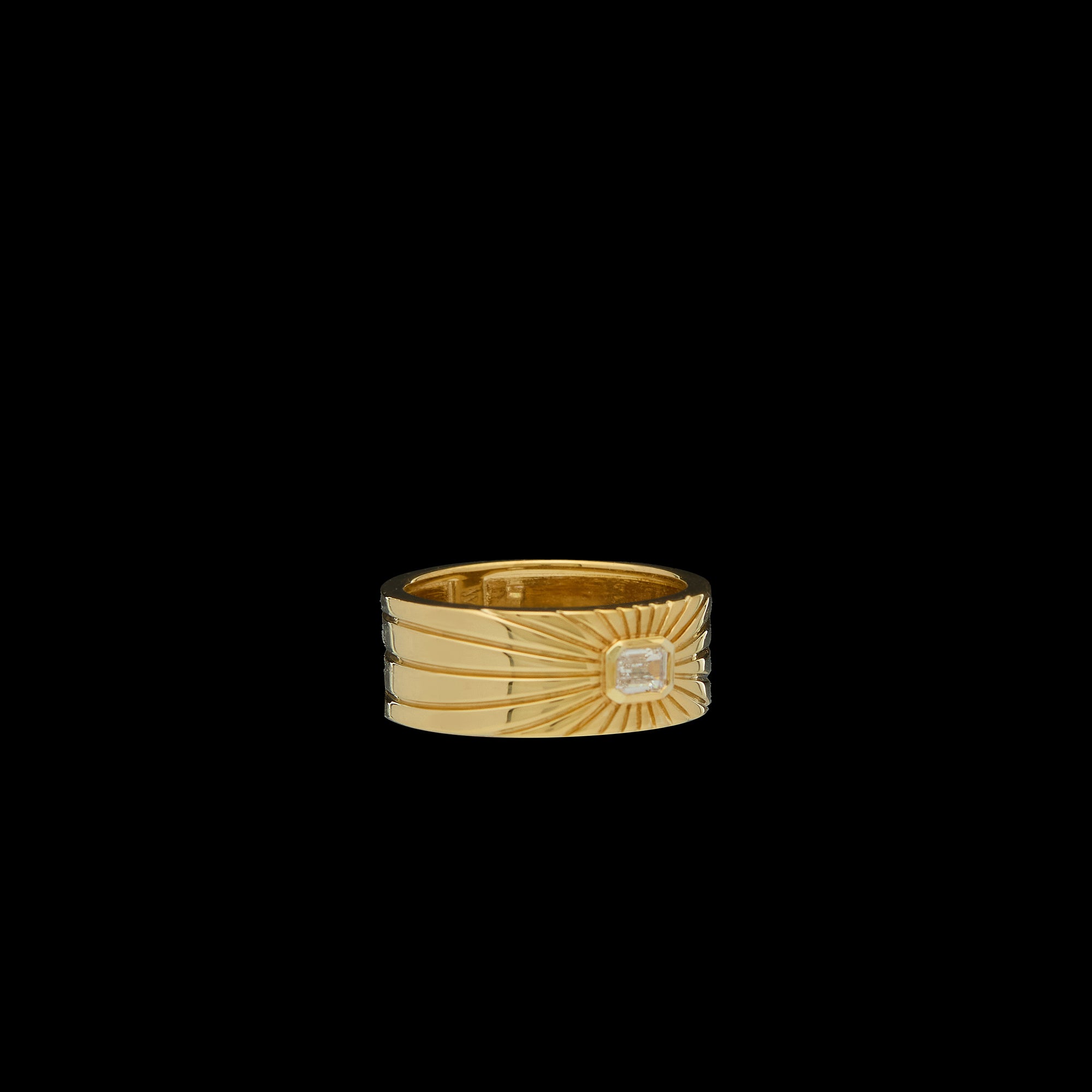 Ray of Light Ring -Gold Cigar Band - Medium