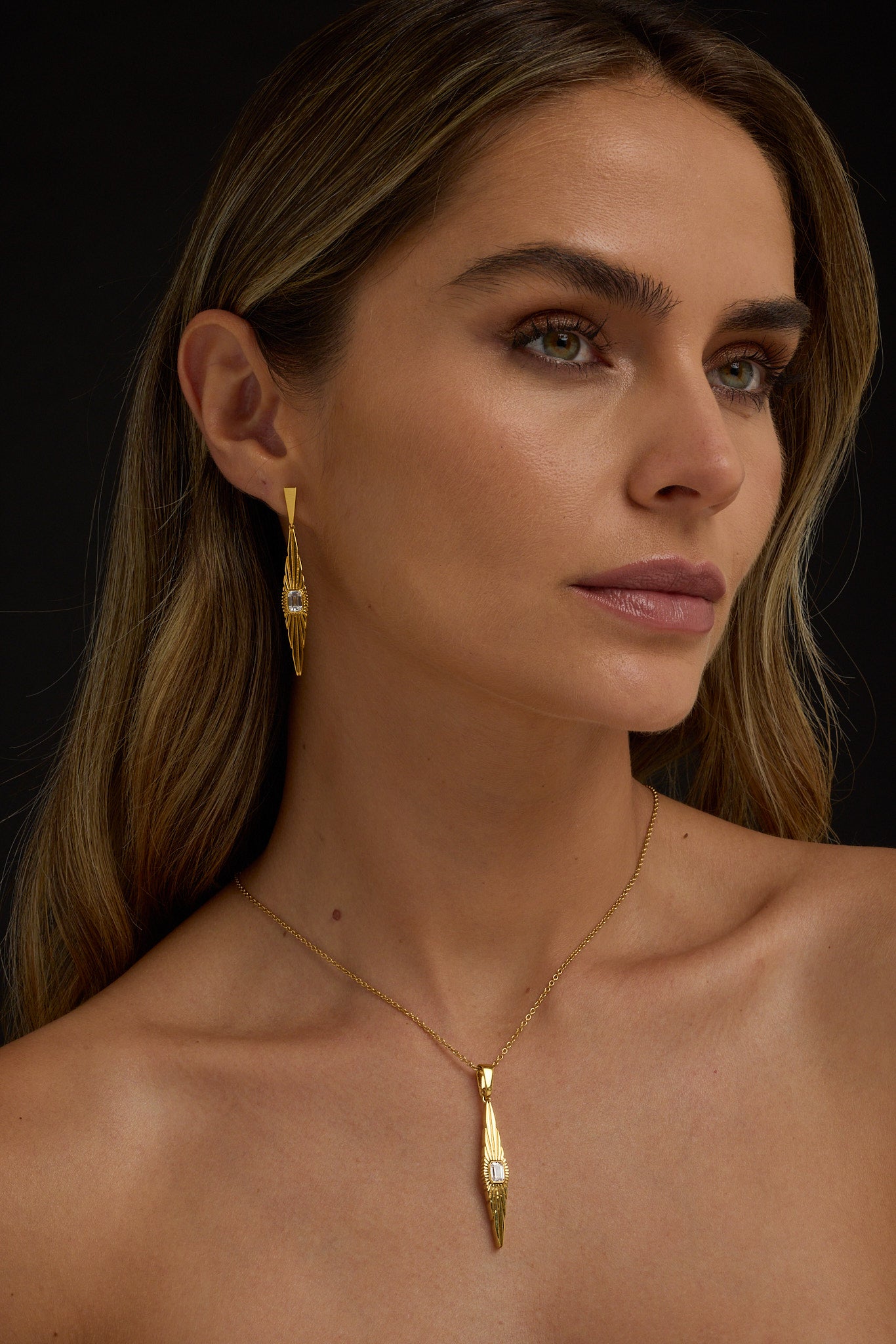 Ray Of Light Medium Drop Pendent